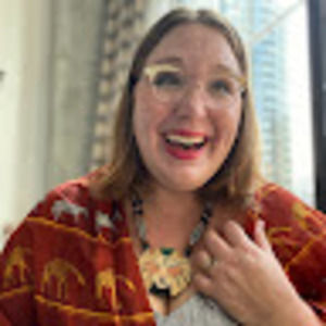 Meet your Posher, Elise